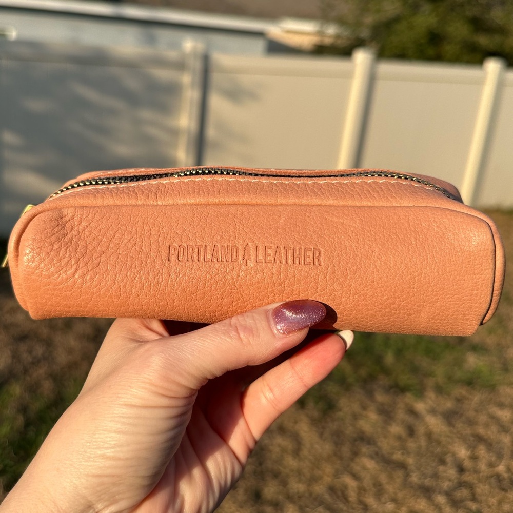 🦄 Portland Leather Goods Ballpark Pouch in unicorn color Quartz